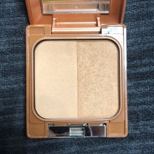 CLINIQUE Almost Bronzer 01-Light/Medium